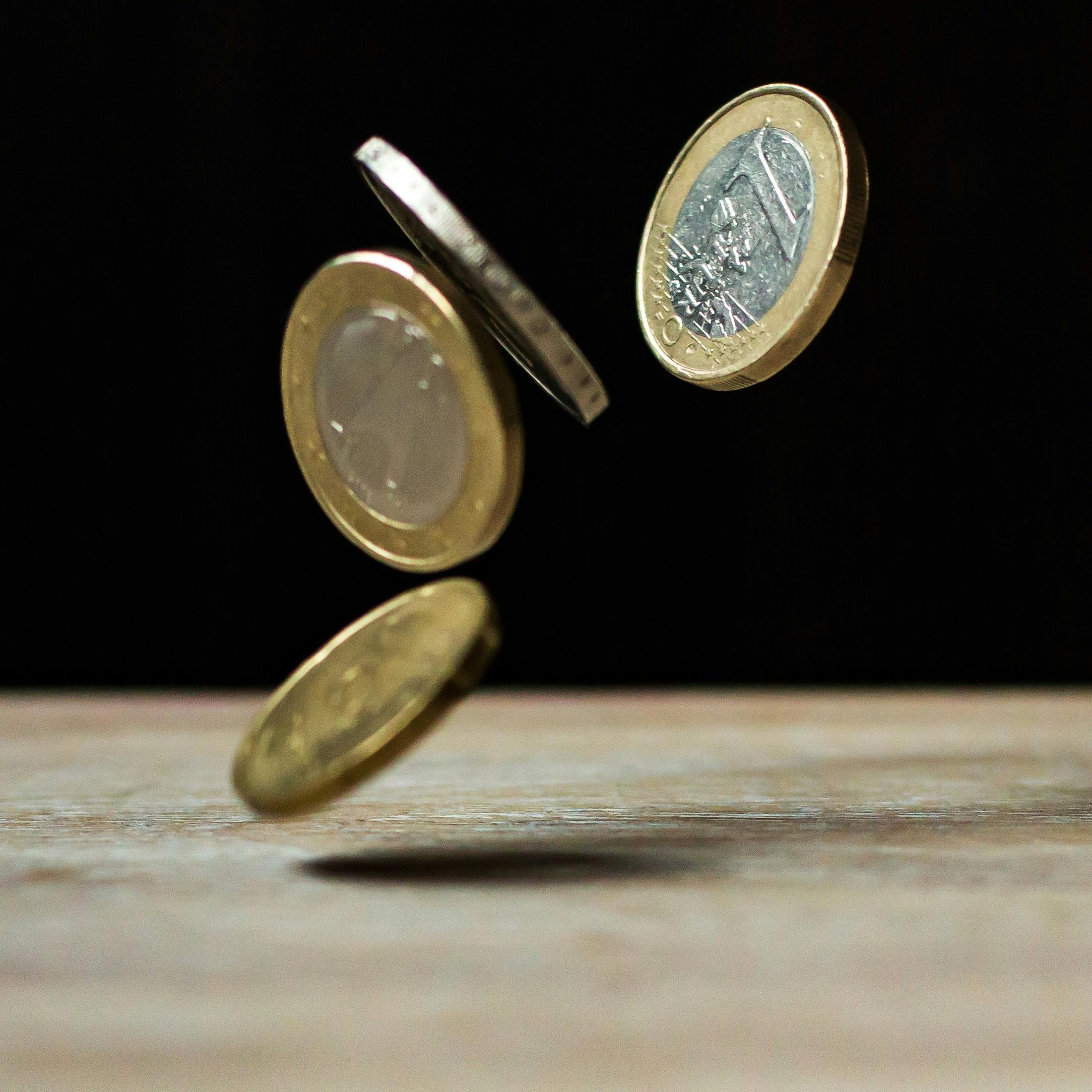 国际黄金市场深度解析：风云变幻与区块链技术赋能